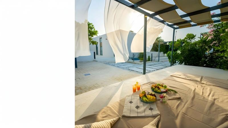 مشارکت در بازسازی و تجهیز رستوران و کافی شاپ هتل نوم قشم